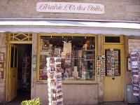 WR-Librairie_-_Facade.jpg