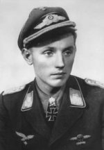Erich_Hartmann.jpg Erich_Hartmann.jpg