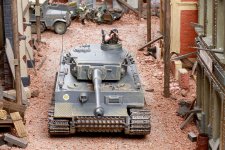 WS216 - Tiger 1 (Early Production) - 02s.jpg