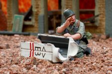 FJ003-07 - Weapons Container - 02s.jpg