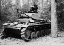 German_light_tank_Panzer_II_3.jpg