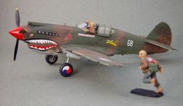 FIGARTI A3201 Curtiss P-40B (Flying Tiger) #1.jpg