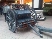 French_75_mm_field_gun_and_limber_-_Imperial_War_Museum_2.jpg