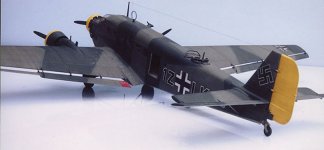 REVELL KIT JU52 03.jpg