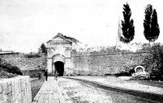 The old Saint-Louis gate circa 1880.jpg