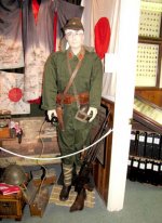 Roberts-JapaneseUniform.jpg