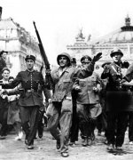 GERMAN PRISONER WITH FRENCH POLICEMAN 04.jpg