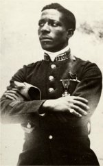 Eugene_Jacques_Bullard,_first_African_American_combat_pilot_in_uniform,_First_World_War.jpg