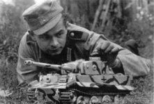 Toy tiger.jpg