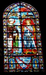 Chartres stained glass oriflamme.jpg