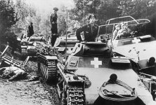 440px-Bundesarchiv_Bild_146-1976-071-36,_Polen,_an_der_Brahe,_deutsche_Panzer.jpg