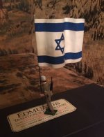 Edmund's Israeli Paratrooper with Standard 2.jpg