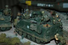 M113-24.jpg