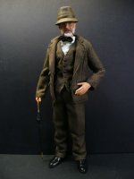 henryjonesumbrella.jpg