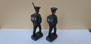 Two marching soldiers 2 - kopie.jpg