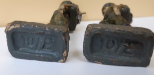 Two marching soldiers 3 - kopie.jpg