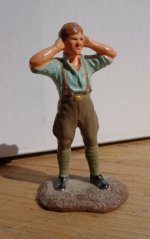 Trophy Artilleryman 1 (2).jpg