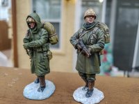 Korean War USMC Marines Britains-Thomas Gunn Toy Soldiers Comparisons 2A.jpg