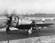 1280px-P-47D_Thunderbolt_353rd_Fighter_Squadron_flown_by_Maj_Glenn_T_Eagleston.jpg