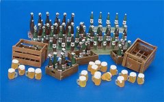 PL220_beer_bottles_and_boxes.jpg