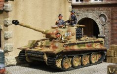 IMG_7902zsr.jpg IMG_7902zsr.jpg