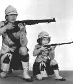 Shirley-Temple-in-Wee-Willie-Winkie-shirley-temple-6178463-529-600.jpg