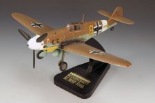 AIR055_ME109F_TROP_(4).jpg