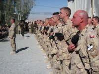 grieving_soldiers500.jpg