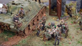 diorama2w.jpg