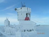 220px-Observatory_tower_in_rime_with_blue_sky.JPG.jpeg