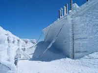 220px-Mount_Washington_chained_building.jpg