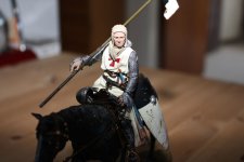 Andrea Miniatures Templar Knight on horseback c. XI  S8-F40 - 90 mm (3).JPG