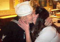 0214_LOC_Sailor-kiss-2.jpg