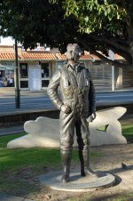 399px-Statue_of_Hughie_Edwards_in_Fremantle.jpg