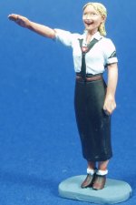 WW 060 FEMALE HJ  SALUTING.JPG