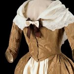 WOMAN CLOTHING XVIII CENTURY 05.jpg