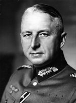 Bundesarchiv_Bild_183-H01757,_Erich_von_Manstein.jpg Bundesarchiv_Bild_183-H01757,_Erich_von_Manstein.jpg