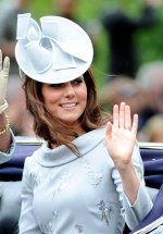 Kate+Middleton+Trooping+Colour+2012+DeUZJE_xXsll.jpg