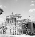 NAFFI_Mobile_Canteen_No.750_beside_the_Brandenburg_Gate.jpg