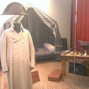 Napoléon's campaign bed and clothes