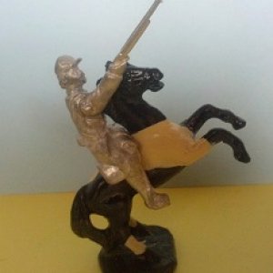 54mm rider with a shot gun.  Suitable for both Union and Confederate, horse separate kit.