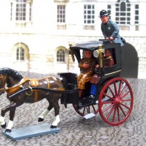 Town & Country C 63 Hanson Cab with Holmes and Watson by Trophy