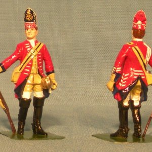 Trooper, 1st Troop of Horse Grenadier Guards.  Formed in 1693 by amalgamating troops of horse grenadiers attached to the three troops of Guards.  Thou