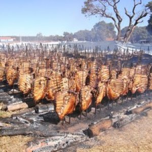 Costelão do Dia dos Pais inicia às 11h30 deste domingo no CTG Querência da Saudade