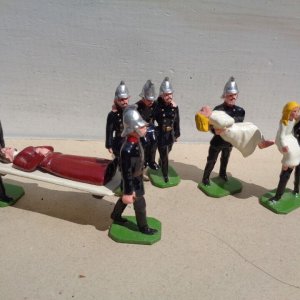 DUCAL Firemen with female casualtys painted set unusual figure choice