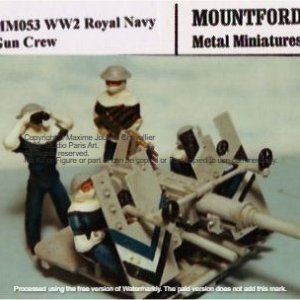 mm053_00 British Royal navy WW2 or post war gun crew.jpg