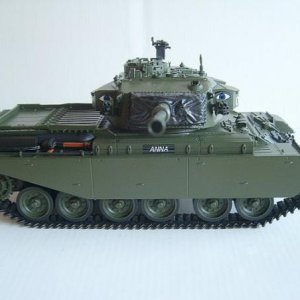 Minichamps 1:35th Diecast Centurion MK 5/1. 1962. This is a stunning working model, the Tank runs on the Tracks, the road wheels have independent susp