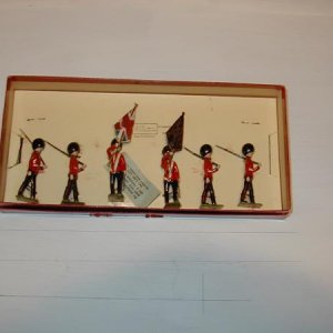 set 2084   -- Scots Guards Color Party