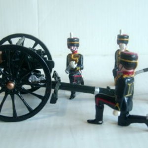 Fusilier 13 pdr Cannon & Steadfast special casting of RHA Gun Crew for the USA only. Jeff got this Cannon for me as a kit from Fusilier assembled & pa