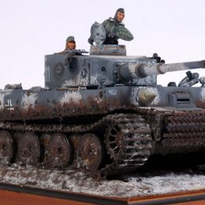 Tiger I, Initial Production 1942, sPzAbt.502 #111 Near Leningrad by Andrew Judson 

http://www.missing-lynx.com/gallery/german/tigerileningradaj_1.htm